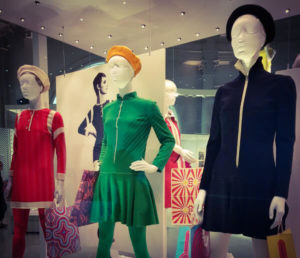 Britische Mode Erfindungen Mary Quant Minirock V&A Museum