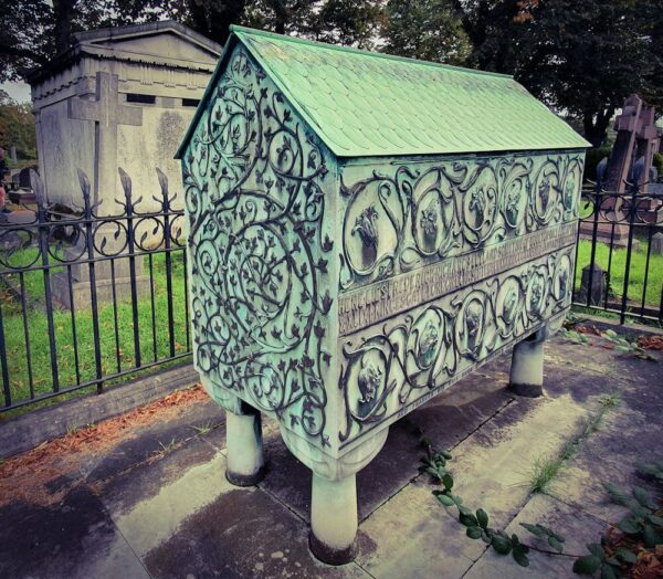 Brompton Cemetery Grab Frederick Leyland Kupfergrab Haus Beine