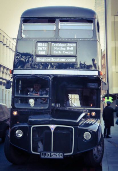Ghost Bus London schwarzer Doppeldeckerbus Stadtrundfahrt