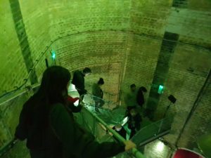 Hinab in die Bascule Chamber der Tower Bridge