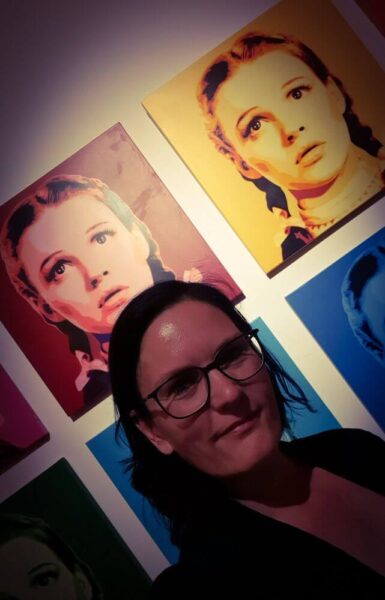 London 2024 Pegasus Kunstausstellung Dark side of the rainbow