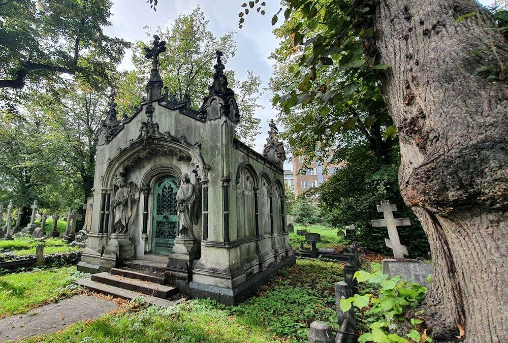 London Brompton Cemetery Mausoleum James McDonald Angels