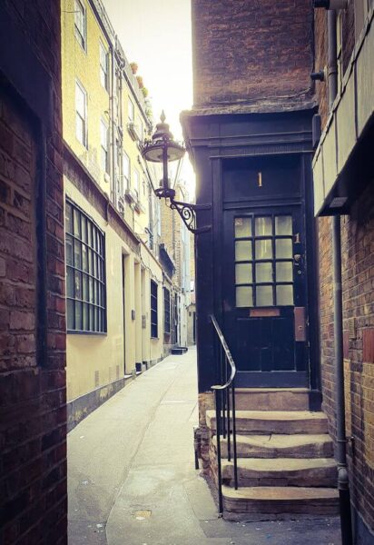 London Covent Garden Goodwin's Court Diagaon Alley