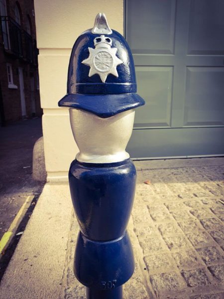 London Gerald Road Police Station Poller Bollard Polizist