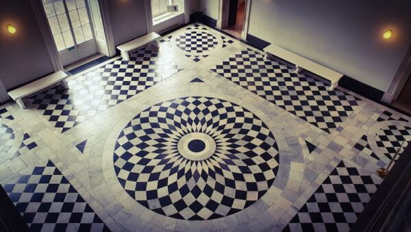 London Greenwich Queen's House Great Hall Boden schwarz weiße Kacheln