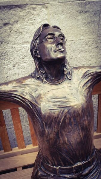 London John Lennon Statue Carnaby Street Gesicht Holofcener