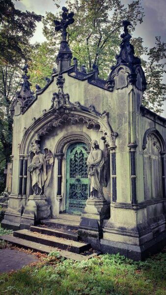 London Month of the Dead Brompton Cemetery Mausoleum
