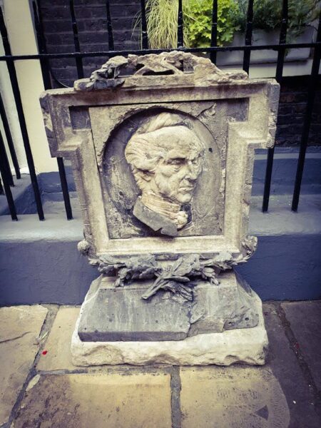 London Pickering Place Lord Palmerston Steinportrait