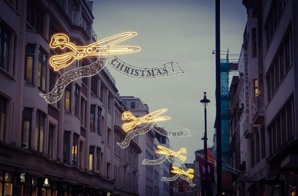 London Saville Row Weihnachten 2023 Schere