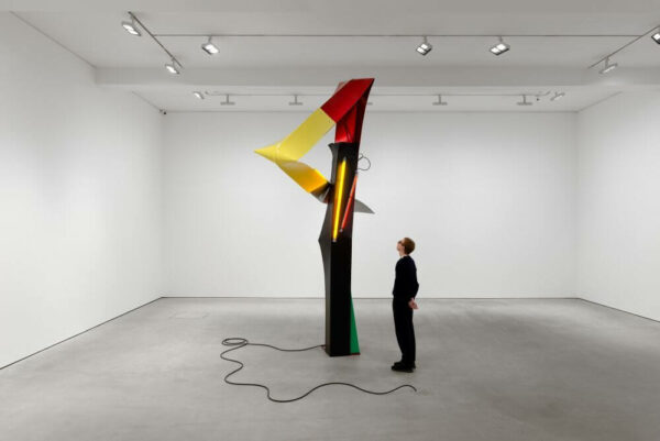 London Sculpture in the City 2021 Mark Handforth, Harlequin Four