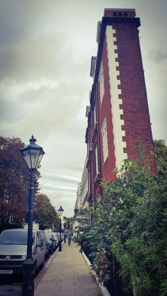 London South Kensington Thin House
