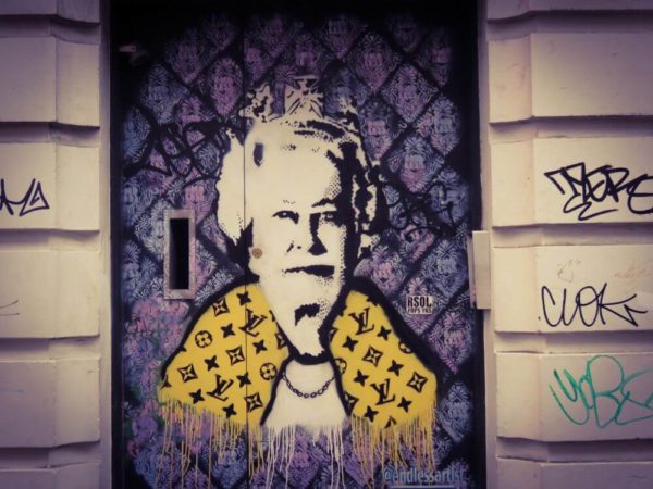 London Street Artist Endless Queen Elizabeth