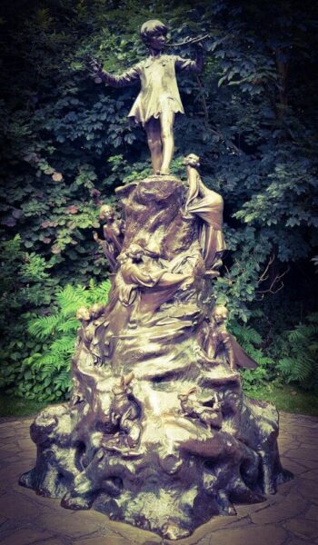 London Talking Statue Hyde Park Skulptur Peter Pan