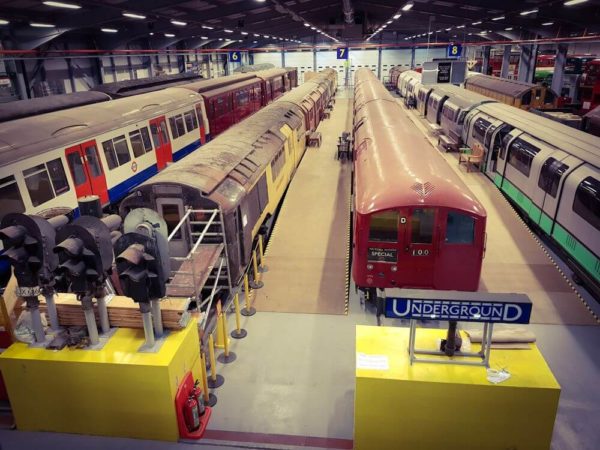 London Transport Museum Depot Acton Züge