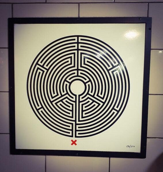 London Tube Labyrith 136