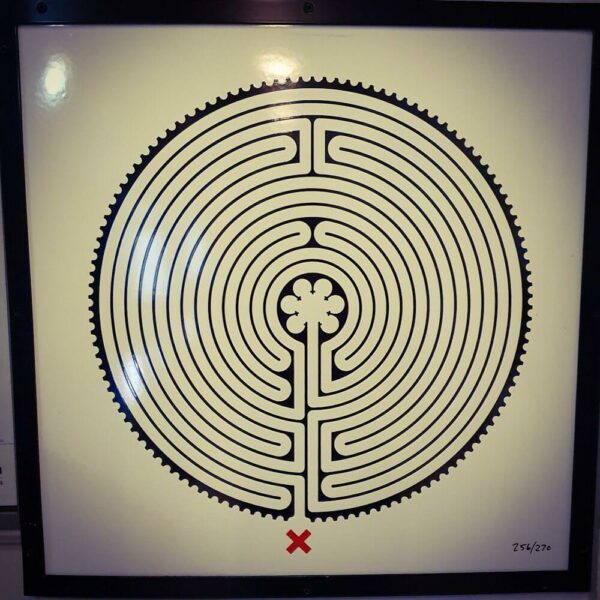 London Tube Labyrith_256
