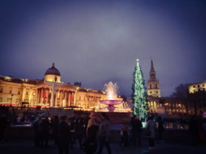 London Weihnachtsbeleuchtung Trafalgar Square Tannenbaum