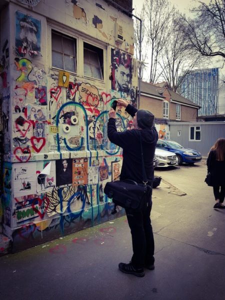 Sean Worrall Street Artist London Art Drop Brick Lane Star Court