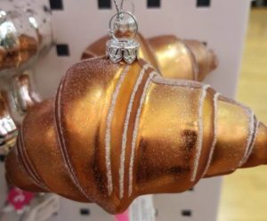 Joyeux Noel - the perfect decoration for fans of France