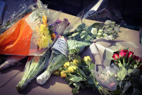 Tod Prince Philip Buckingham Palace Rosen Nelken Blumen