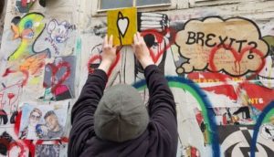 The artist Sean Worrall at work - dropping his work as part of #365ArtDrop