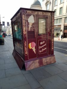 Looking for a quick ice-to-go? Grab one at the many ice cream huts around London