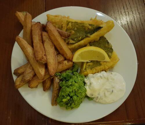 Veganer Fish&Chips à la Canvas Cafe