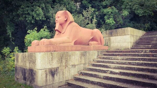 London Crystal Palace Park Sphinx Treppe