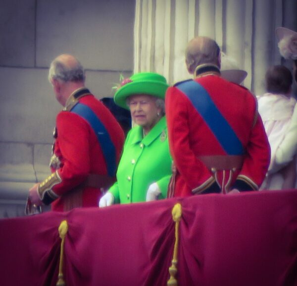 London Hoflieferanten Royal Warrant Queen Prince Charles