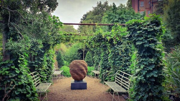 London Chelsea Physik Garden Bänke